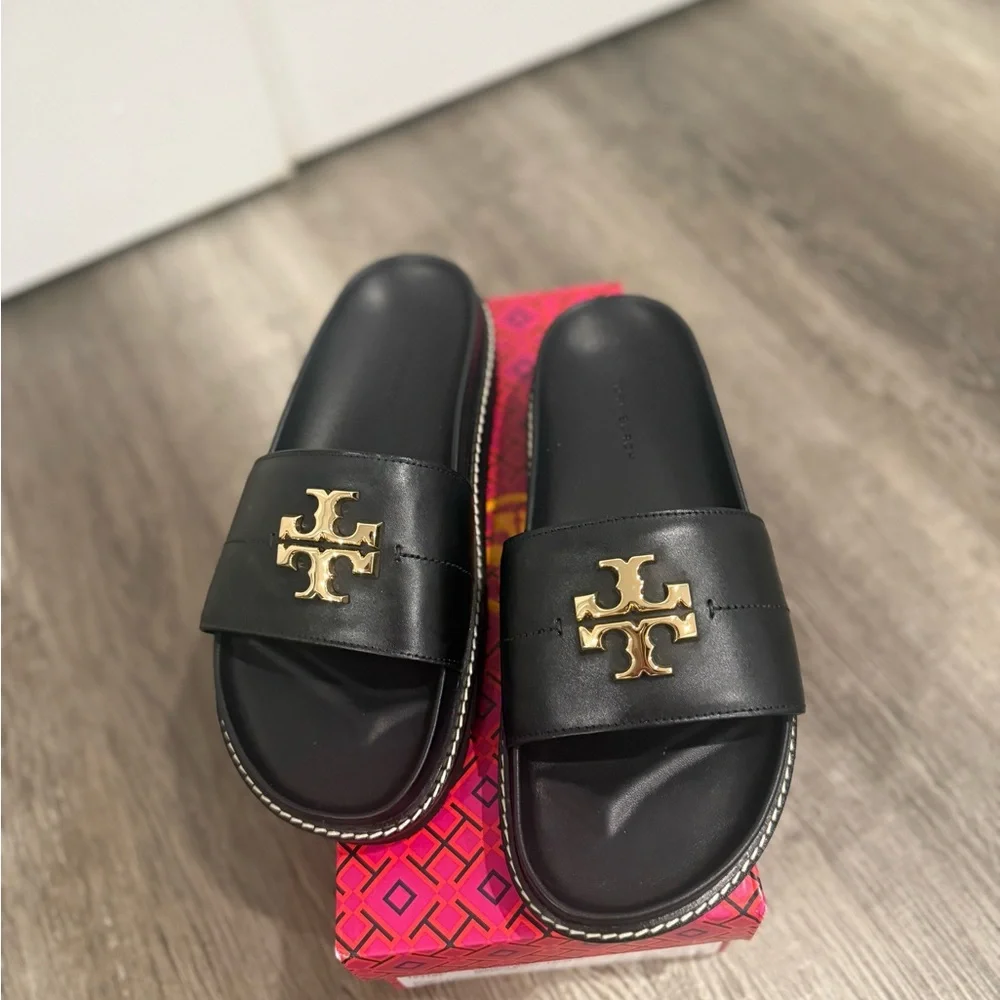 TORY BURCH EVERLY ANATOMIC LUG PARIS SLIDES IN BLACK - Picture 2 of 10